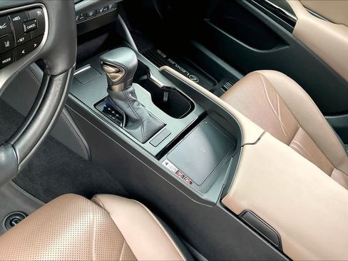 Used 2024 Lexus ES 350 w/ Technology Package image 15