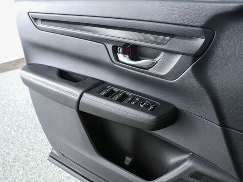 Used 2025 Honda CR-V Sport image 22