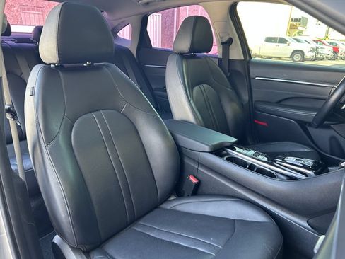 Used 2022 Hyundai Sonata Limited FWD image 15