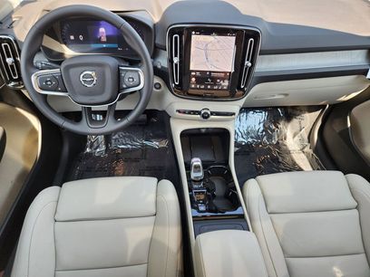 New 2026 Volvo XC40 B5 Plus w/ Protection Package Premier