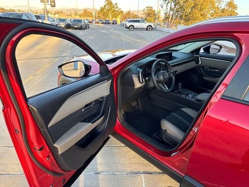 Certified 2025 MAZDA CX-50 AWD 2.5 S w/ Cargo Package image 27