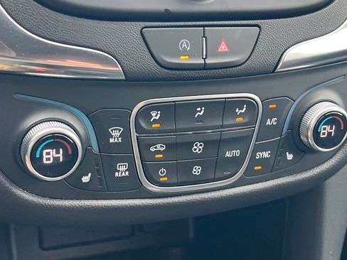 Used 2024 Chevrolet Equinox LT image 17