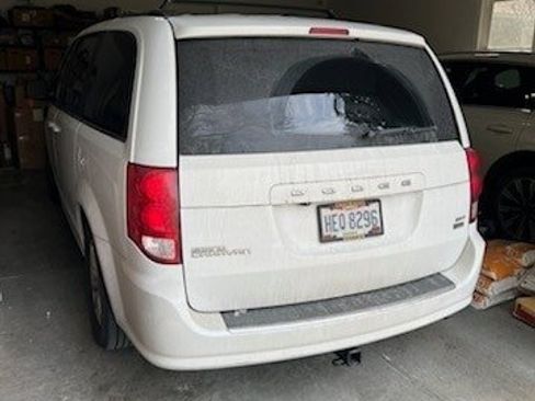 Used 2019 Dodge Grand Caravan SXT image 7