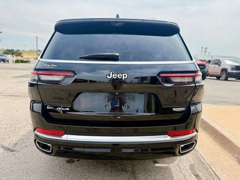 Used 2021 Jeep Grand Cherokee L Summit AWD/4WD image 5