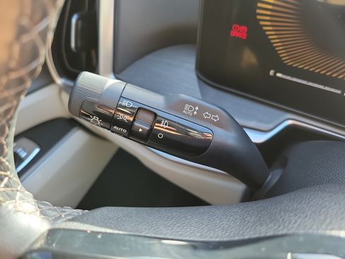 Certified 2025 Kia Sorento X-Line EX AWD/4WD image 29