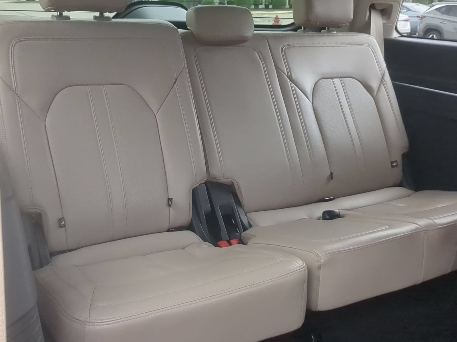 Used 2024 Ford Expedition Limited RWD image 36