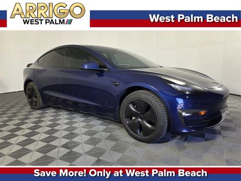 Used 2018 Tesla Model 3 Mid Range image 1