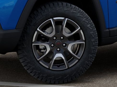 New 2026 Jeep Compass Trailhawk w/ Sun, Sound & Navigation Group AWD/4WD image 8