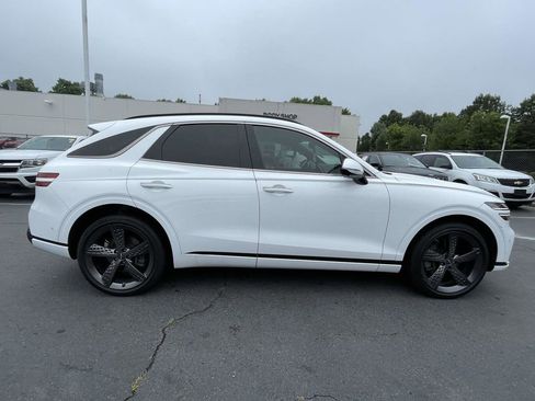 Used 2022 Genesis GV70 2.5T w/ Sport Prestige Package AWD/4WD image 25