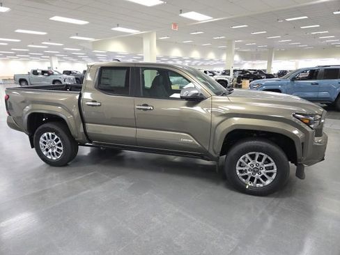 New 2026 Toyota Tacoma Limited AWD/4WD image 6