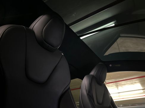 Used 2023 Tesla Model X Plaid AWD/4WD image 17