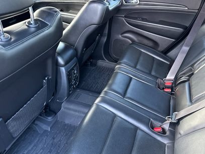 Used 2020 Jeep Grand Cherokee Limited w/ Luxury Group II