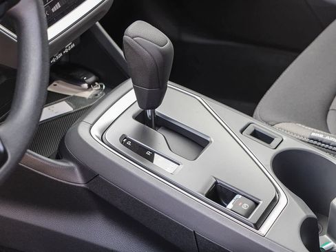 New 2025 Subaru Crosstrek 2.0i Premium image 19