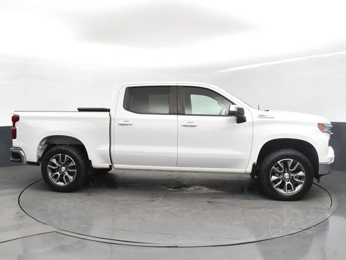 Used 2022 Chevrolet Silverado 1500 LT w/ Z71 Off-Road Package image 25