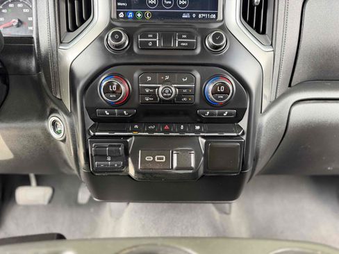 Used 2021 Chevrolet Silverado 1500 RST w/ Bed Protection Package RWD image 11