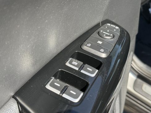 Used 2022 Kia Sportage Nightfall Edition w/ Nightfall Fwd Premium Package image 13