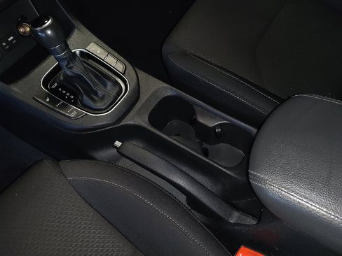 Used 2018 Hyundai Elantra GT w/ Style Package 02 FWD image 26
