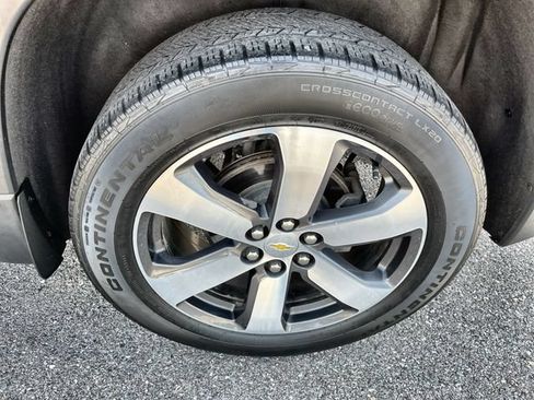 Used 2019 Chevrolet Traverse LT w/ LT Premium Package FWD image 21
