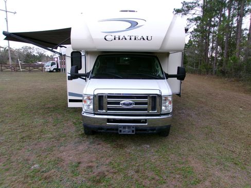 Used 2014 Ford E-450 and Econoline 450 Super Duty w/ Motorhome Prep Package image 3