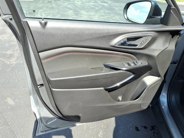New 2026 Chevrolet Trax RS w/ Driver Confidence Package FWD image 10