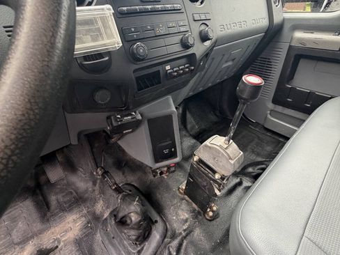 Used 2017 Ford F650 2WD SuperCab Super Duty image 40