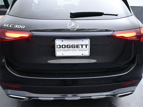 Used 2024 Mercedes-Benz GLC 300 image 10