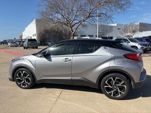 Used 2019 Toyota C-HR Limited image 8