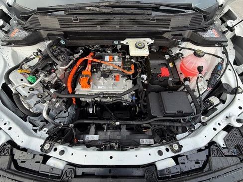 New 2026 Chevrolet Equinox EV LT image 19