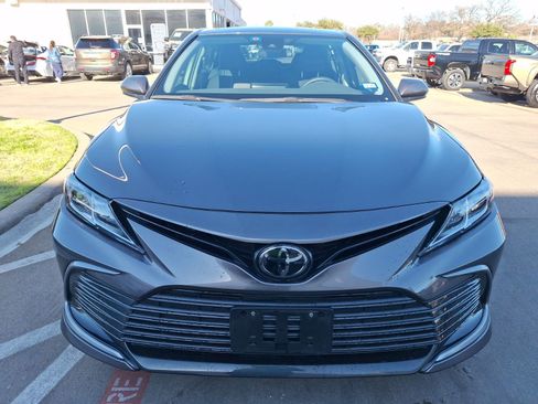 Used 2023 Toyota Camry LE image 9