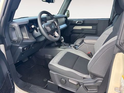 New 2025 Ford Bronco 2-Door w/ Sasquatch Package AWD/4WD image 9