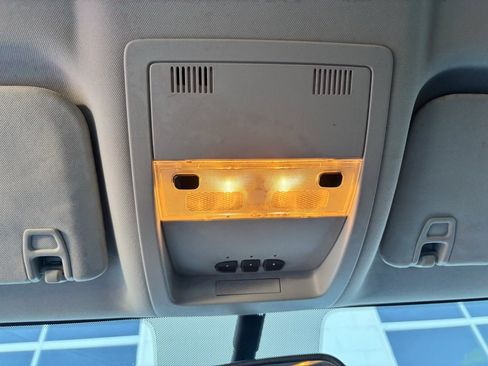 Used 2010 Chevrolet Silverado 2500 LT w/ Interior Plus Package image 22