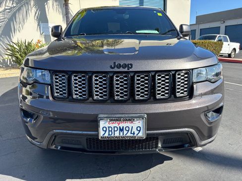 Used 2019 Jeep Grand Cherokee Altitude image 8
