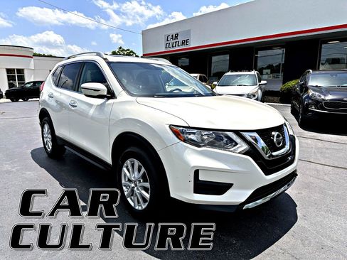 Used 2017 Nissan Rogue SV AWD/4WD image 1