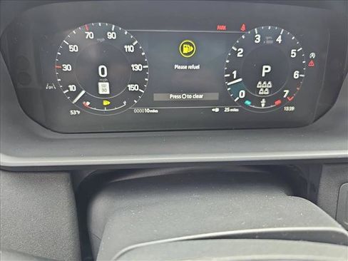 Used 2025 Land Rover Discovery S AWD/4WD image 21