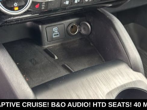 Used 2022 Ford Escape SEL w/ Technology Package FWD image 21