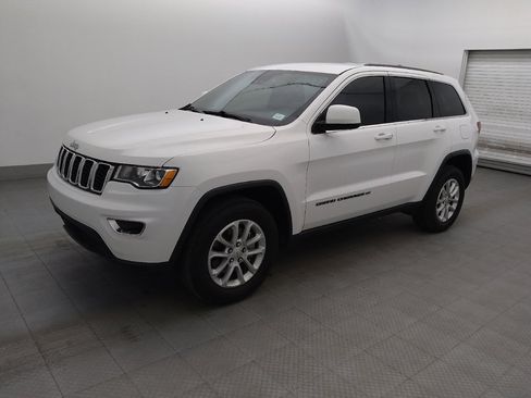Used 2022 Jeep Grand Cherokee Laredo E RWD image 2