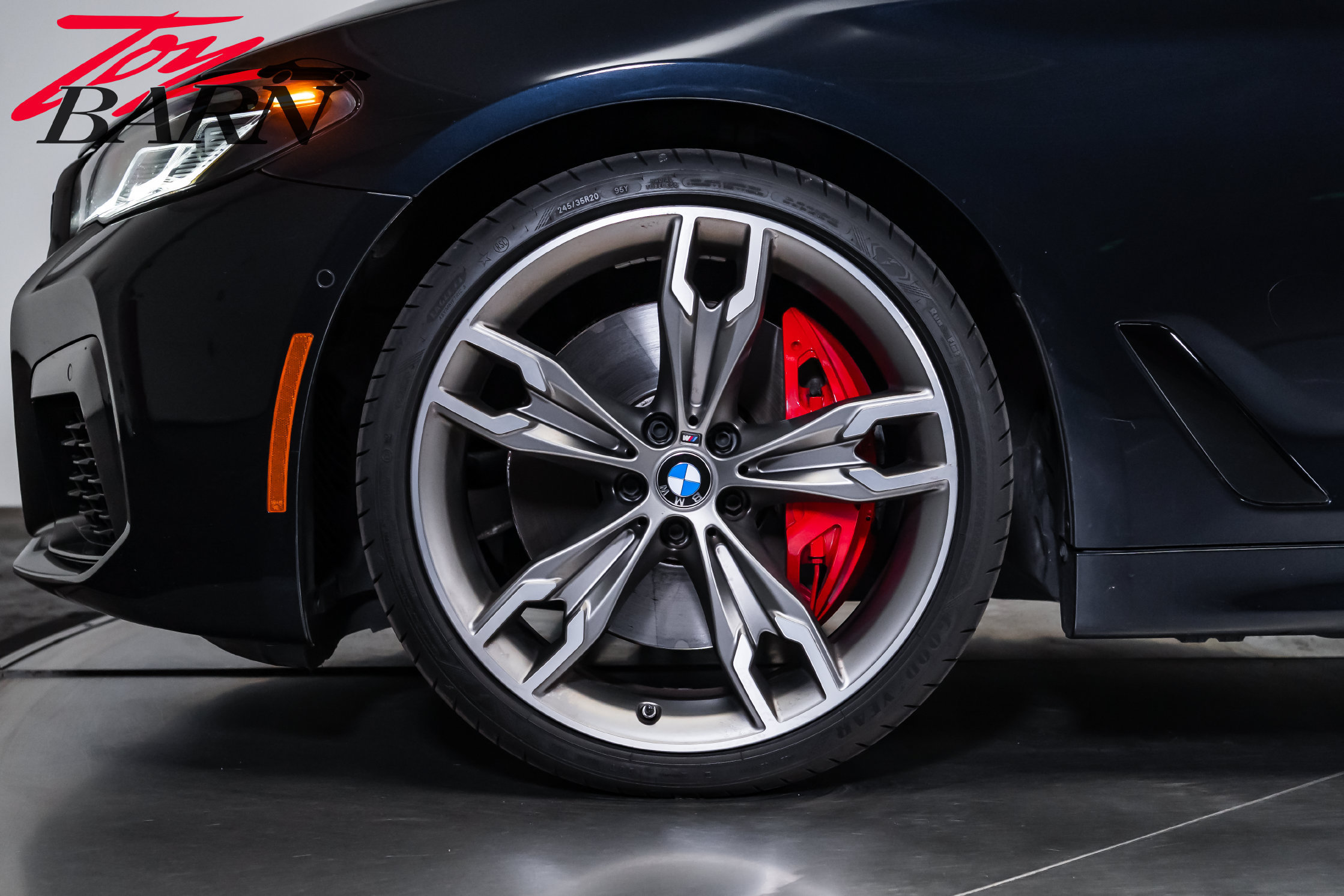 Used 2023 BMW M550i xDrive w/ Executive Package AWD/4WD image 16