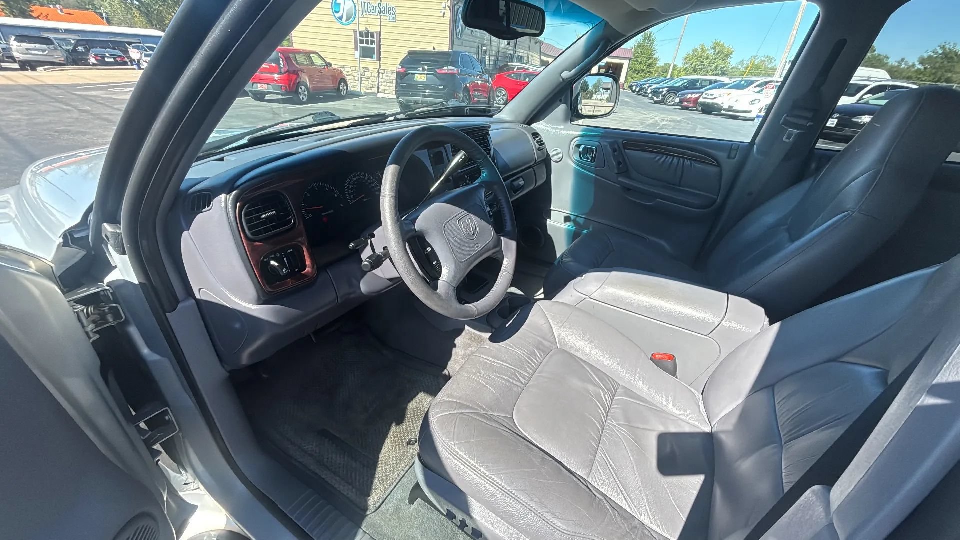 Used 2000 Dodge Durango 4WD image 14