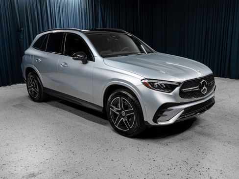 New 2026 Mercedes-Benz GLC 300 4MATIC image 3