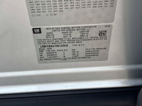Used 2017 Buick Envision Essence FWD image 30