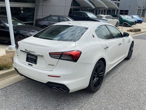 New 2024 Maserati Ghibli Modena image 5