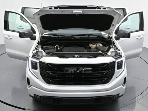 Used 2024 GMC Sierra 1500 Elevation image 42