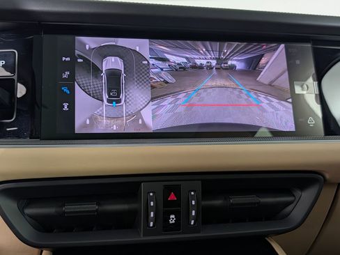 New 2026 Porsche Cayenne Coupe AWD/4WD image 31
