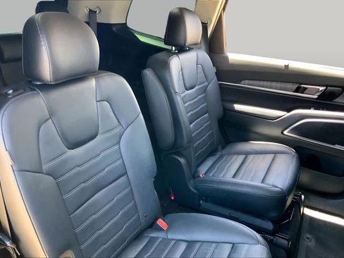 Certified 2023 Kia Telluride SX Prestige AWD/4WD image 20