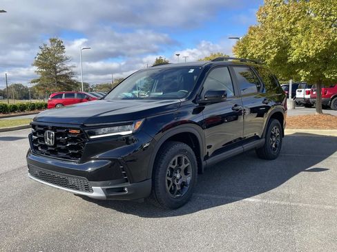 New 2025 Honda Pilot TrailSport image 7