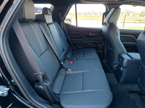 Certified 2025 Toyota 4Runner Limited image 29