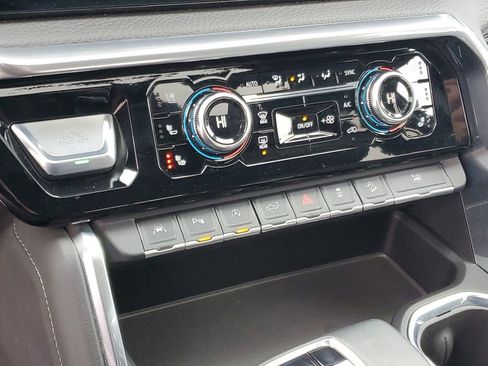 Certified 2023 GMC Sierra 1500 Denali image 21