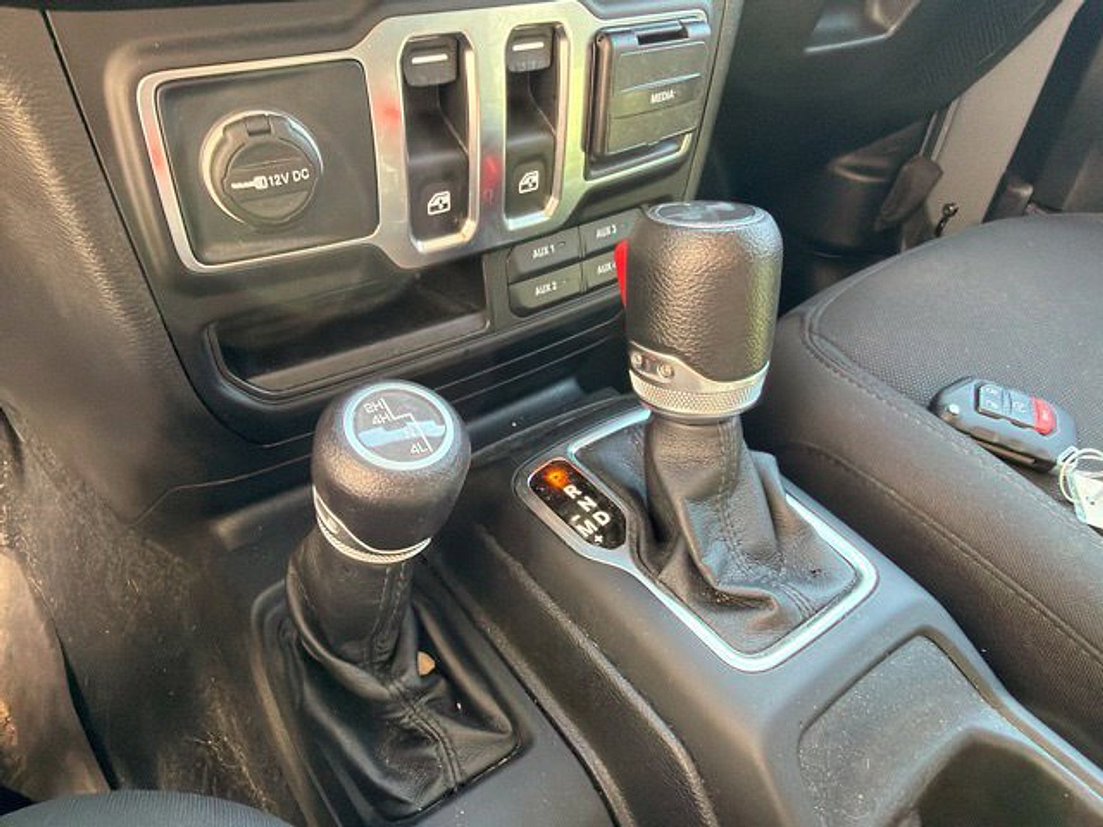 Certified 2022 Jeep Wrangler Sport AWD/4WD image 20