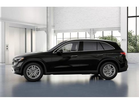 New 2026 Mercedes-Benz GLC 300 4MATIC image 35