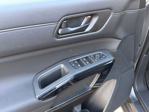 New 2026 Nissan Pathfinder SV FWD image 20